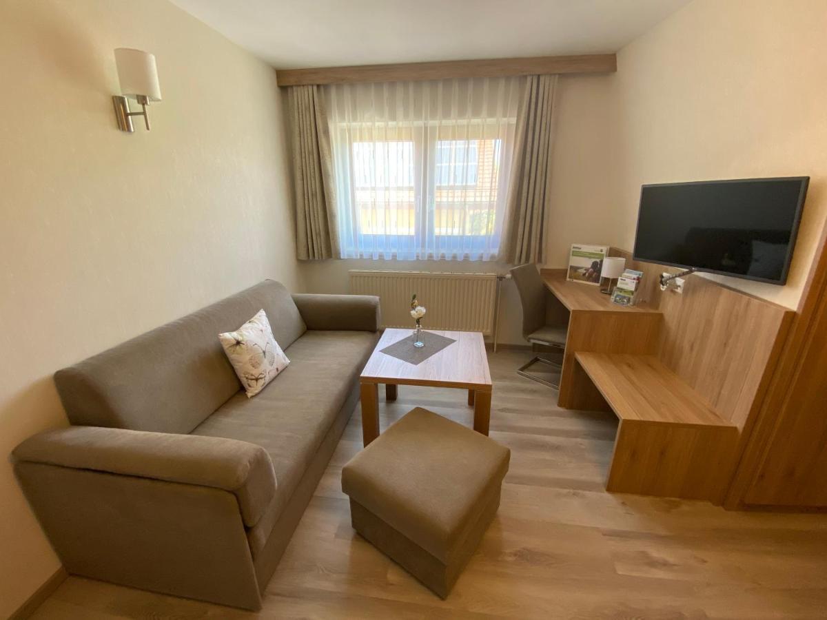 Privatzimmer Und Ferienwohnungen Leeb Persenbeug Eksteriør billede