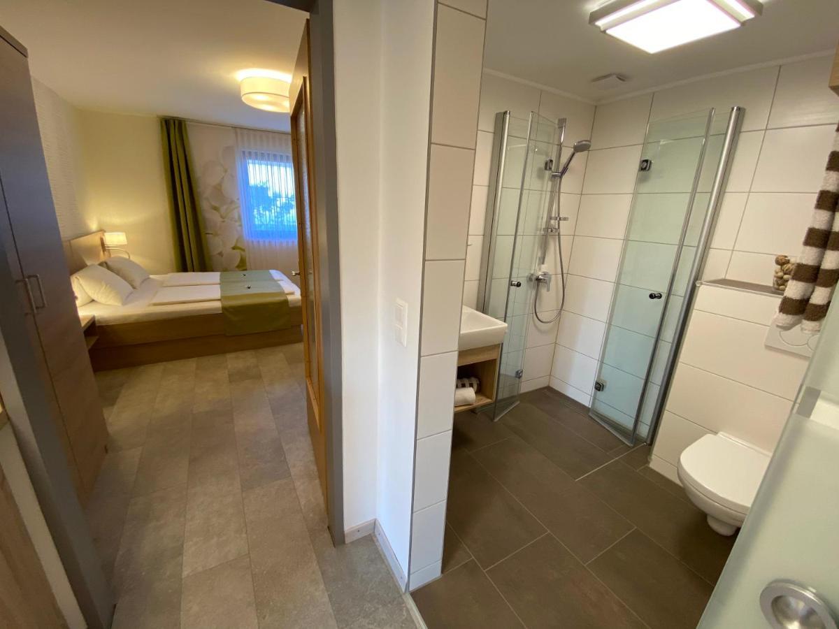 Privatzimmer Und Ferienwohnungen Leeb Persenbeug Eksteriør billede