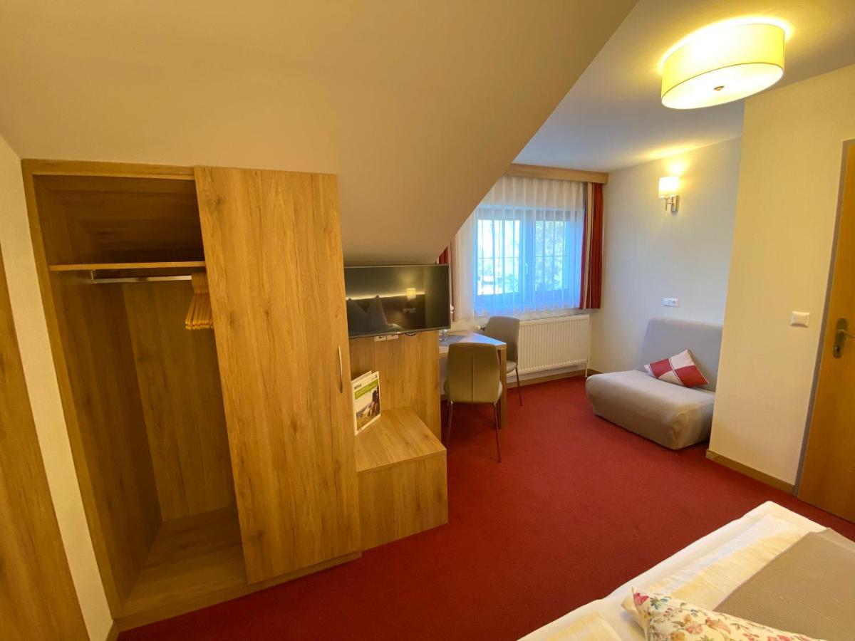 Privatzimmer Und Ferienwohnungen Leeb Persenbeug Eksteriør billede