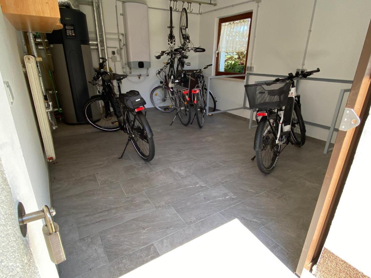 Privatzimmer Und Ferienwohnungen Leeb Persenbeug Eksteriør billede