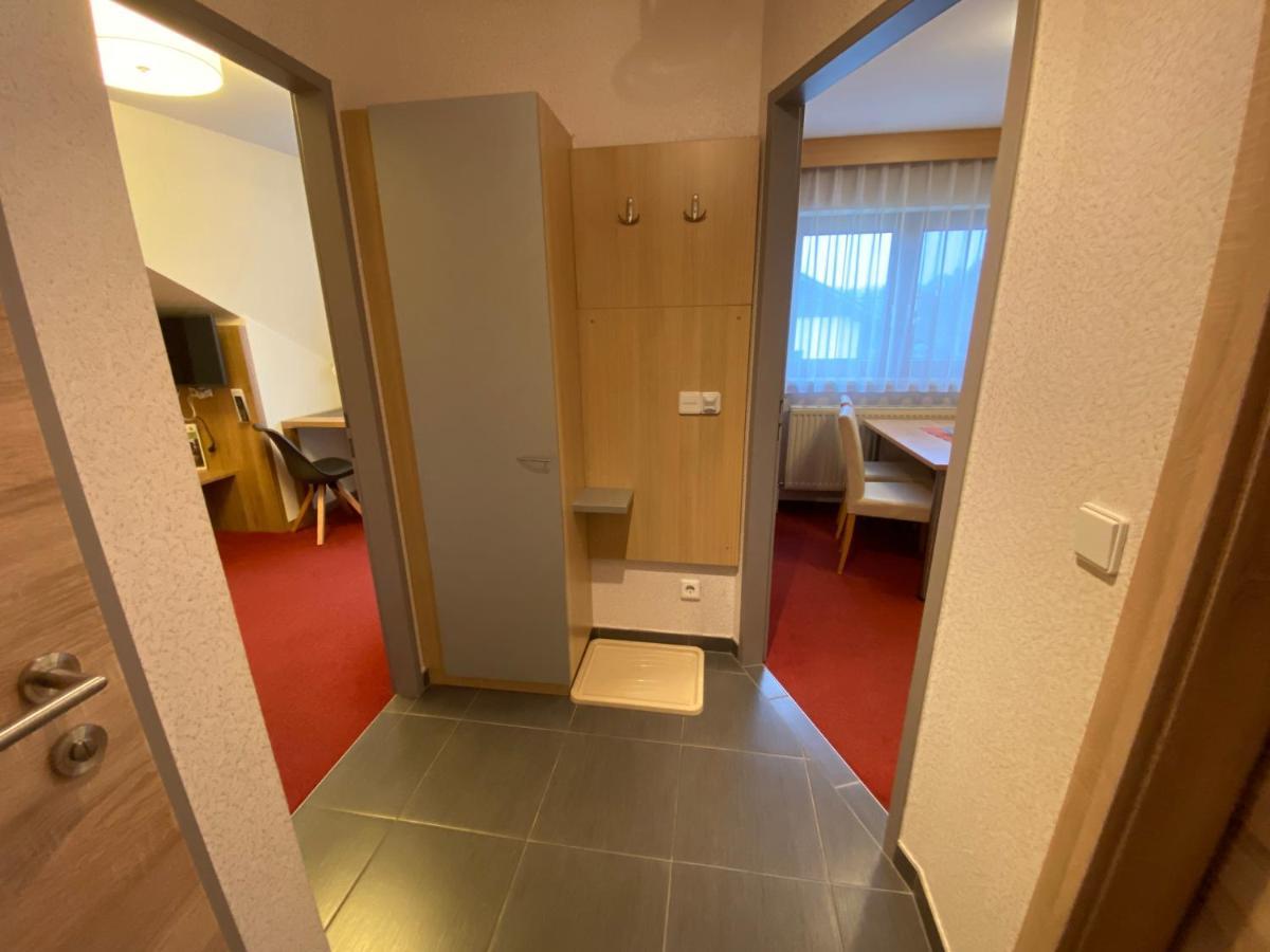 Privatzimmer Und Ferienwohnungen Leeb Persenbeug Eksteriør billede